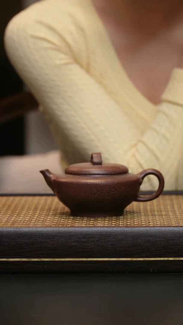 茶壶紫砂紫玉金砂