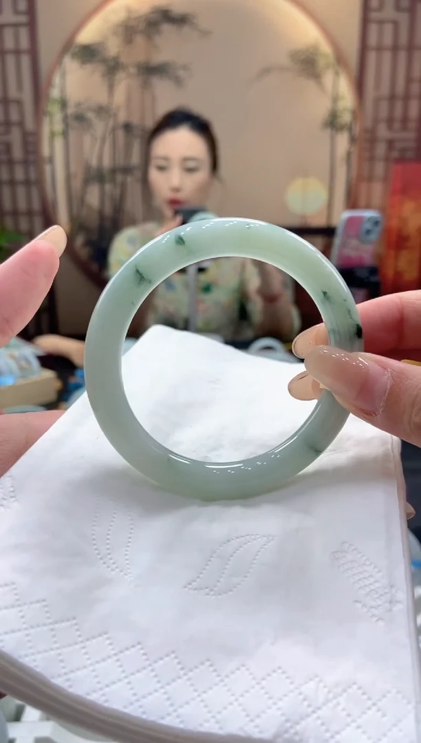 翡翠手镯未镶嵌000021282