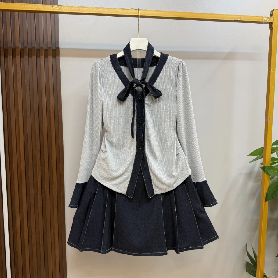 新款大码女装时尚洋气小V领开衫外套领带结设计百褶裙套装