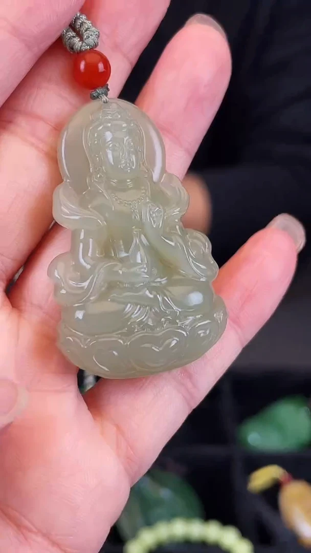 颈饰未镶嵌和田玉飘带观音像