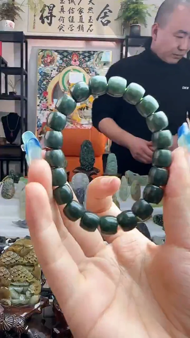 颈饰未镶嵌和田玉直切多样性发其一