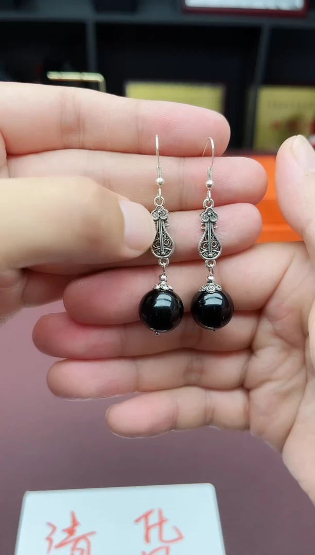 黑曜岩银S925镶嵌耳饰314000