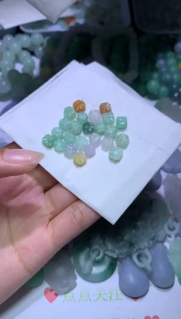 定制翡翠未镶嵌希**?MJX023722