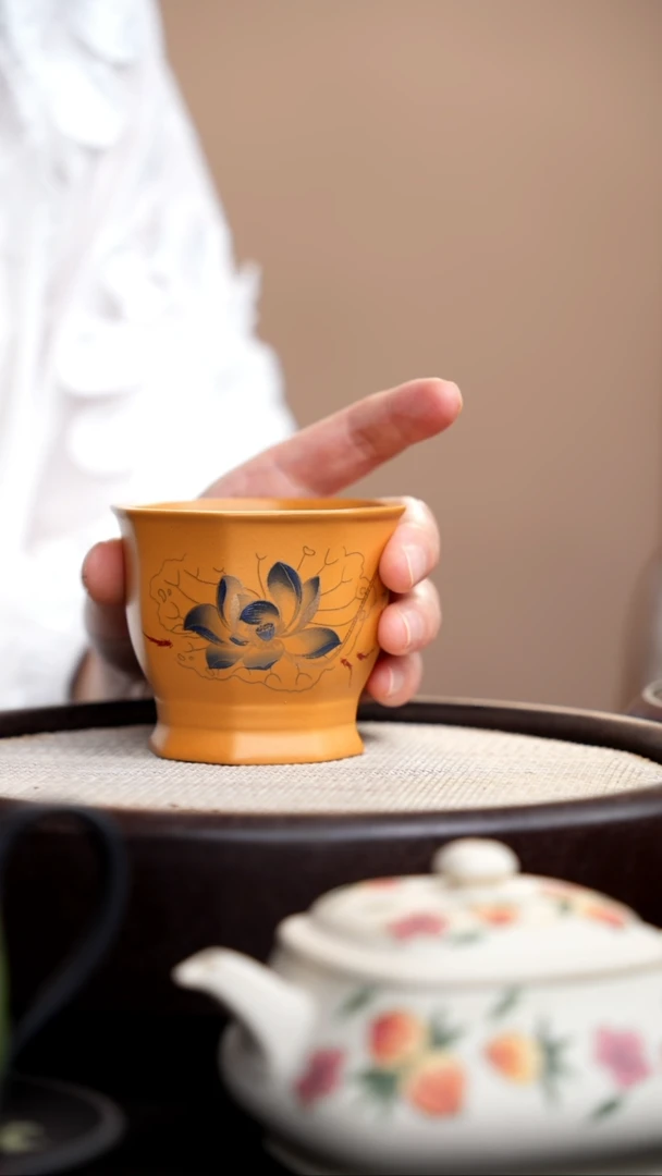 茶壶紫砂黄金段八方杯荷花