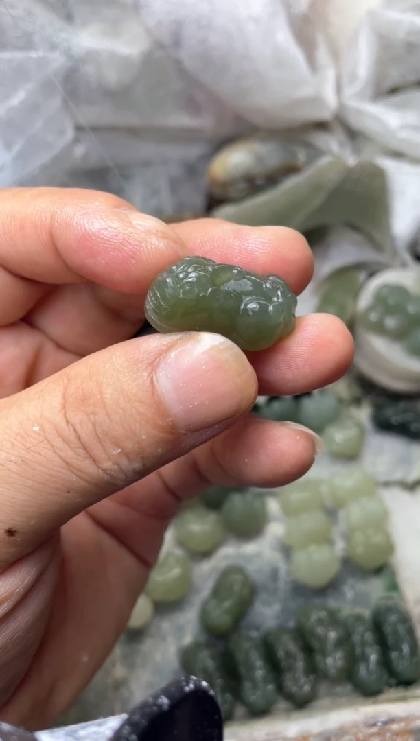 颈饰未镶嵌和田玉01