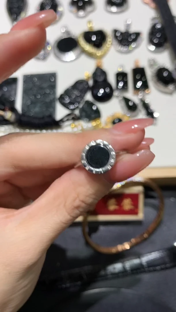 【闪购商品】翡翠吊坠(不含链)银S925镶嵌20多人多样性随机发货1件