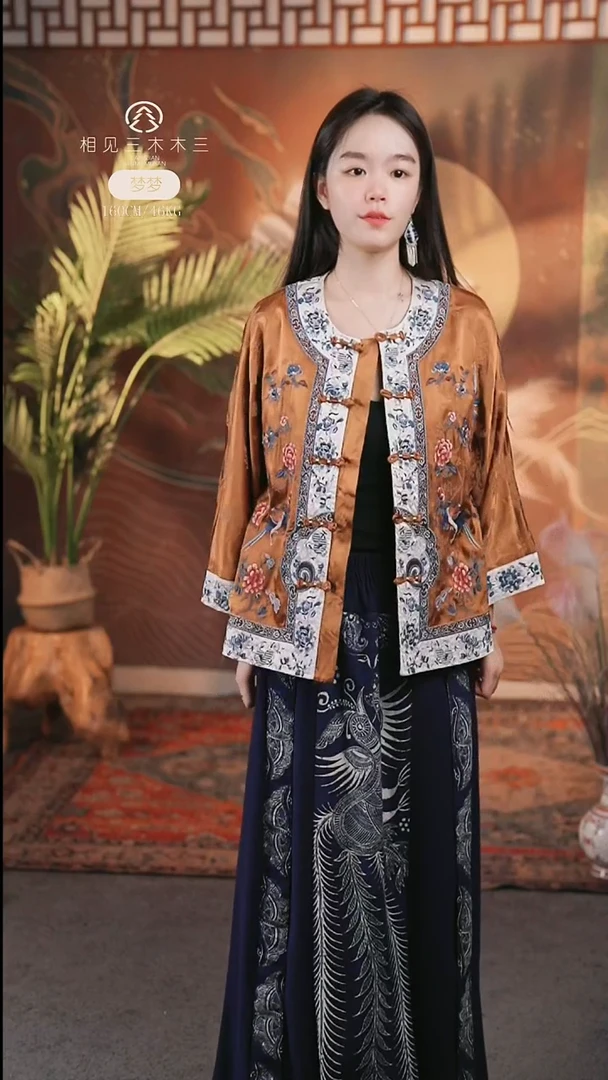 套头浮光纯色黄色