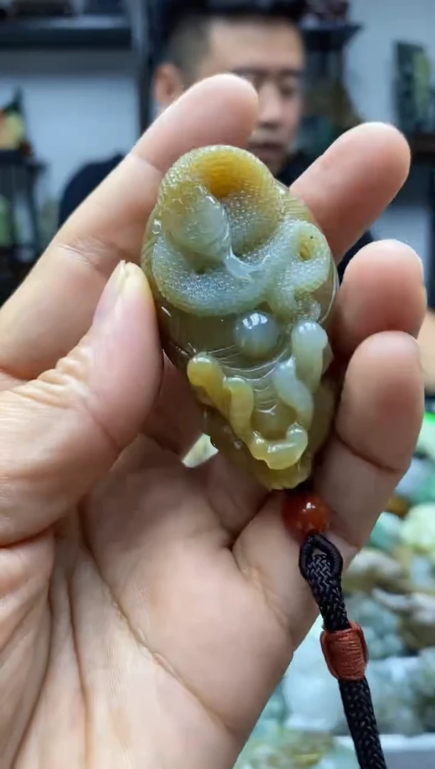 未镶嵌和田玉把件1