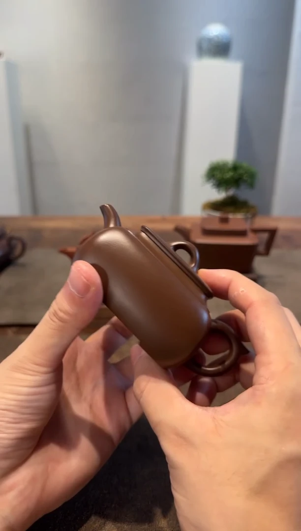 茶壶紫砂玩**人紫砂壶全手工长四方老紫泥150cc