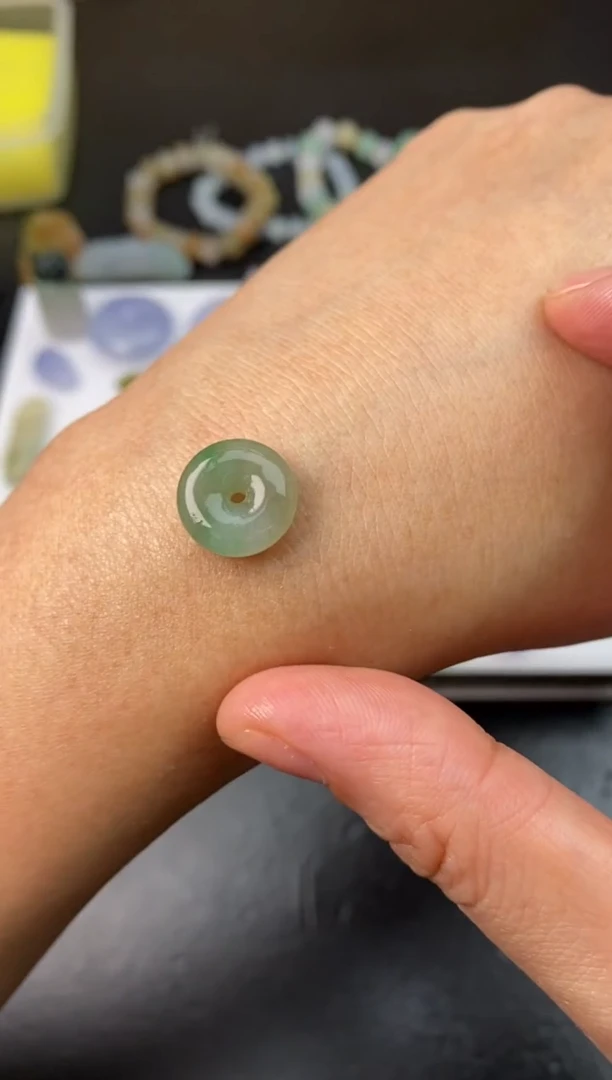 定制翡翠未镶嵌翡翠毛货