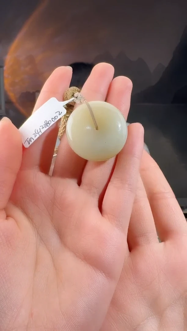 颈饰未镶嵌和田玉平安扣31.4/12.4