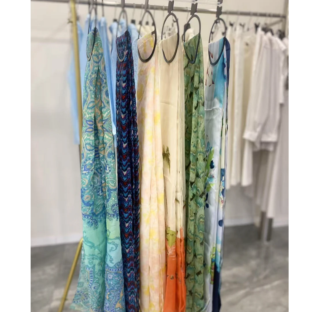 女士围巾多款时尚穿搭品