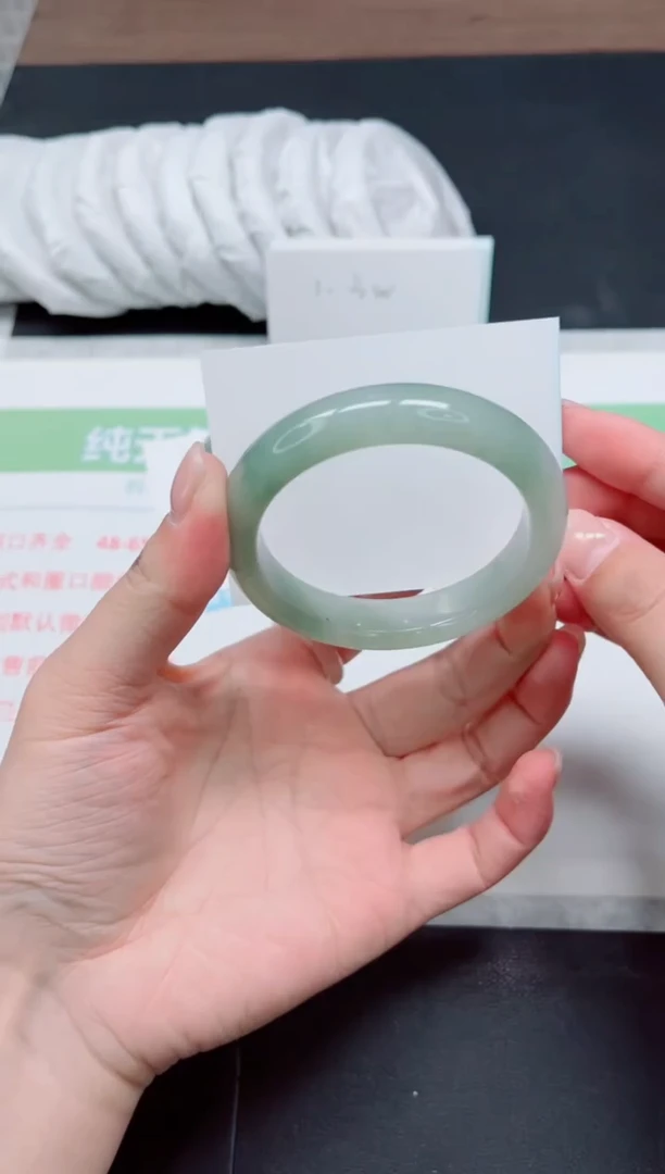 【闪购商品】石英质玉手镯未镶嵌K236-54.3