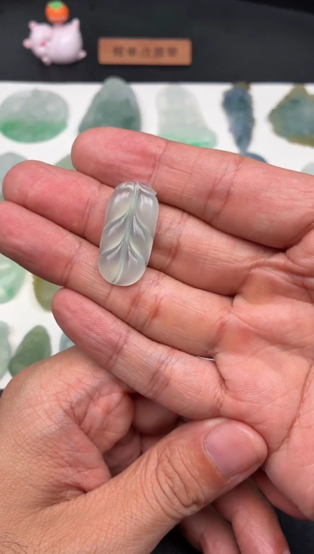 未镶嵌定制翡翠翡翠