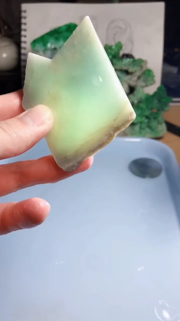 翡翠未镶嵌颈饰天然缅甸A货翡翠