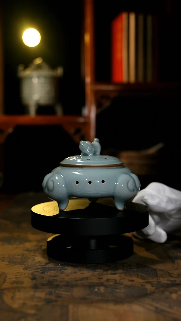 【闪购商品】香炉原矿青绿釉三羊卦炉