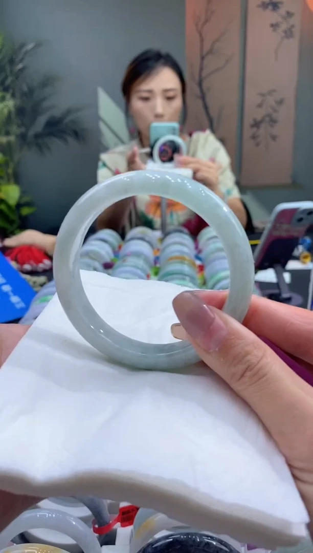 未镶嵌手镯翡翠000089510