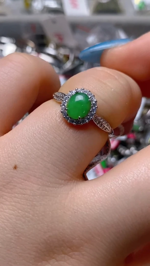 银S925镶嵌戒指翡翠百内无证书