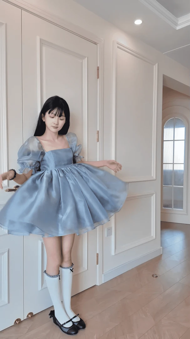 【碎银星辰】欧根纱在逃公主连衣裙碎花洋气上档次女装夏季连衣裙