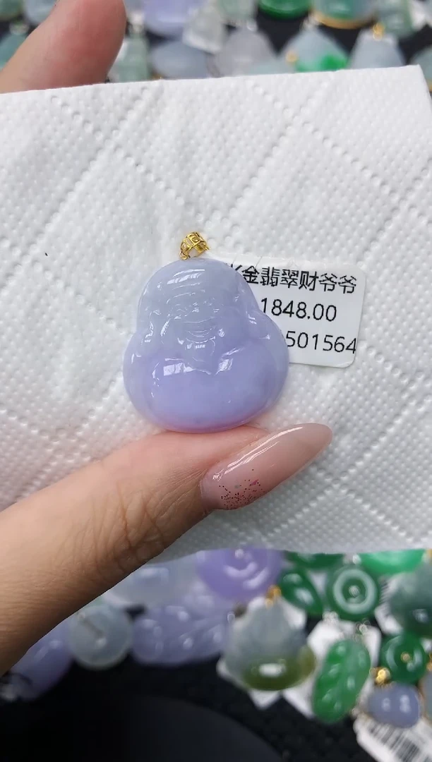 颈饰18K金镶嵌翡翠1111111111