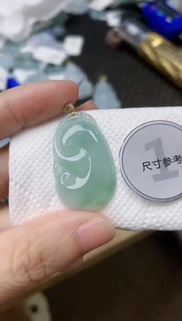 颈饰18K金镶嵌翡翠天然缅甸A货翡翠