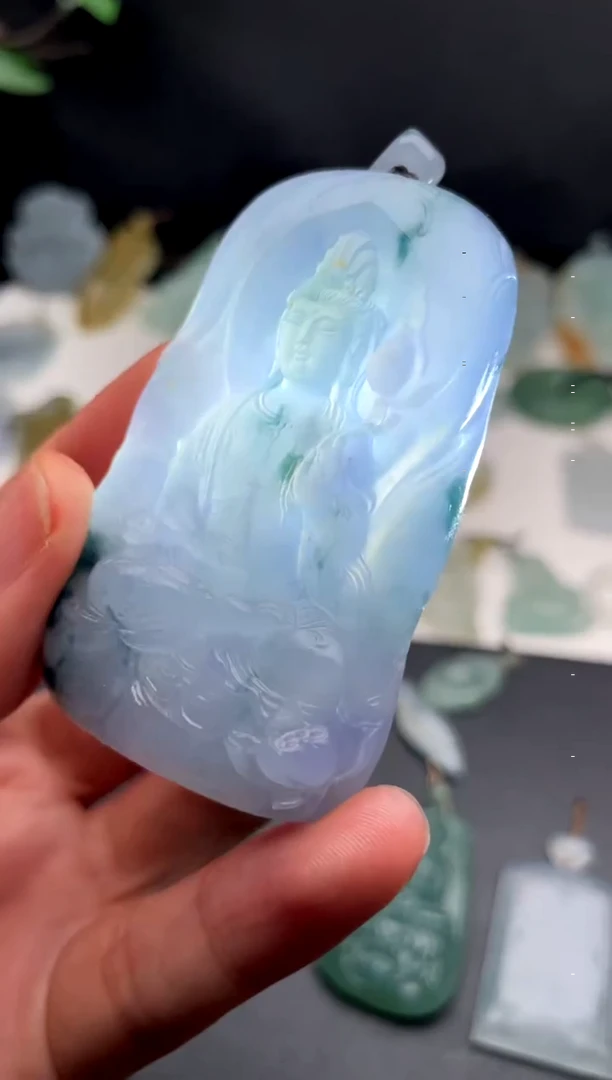 未镶嵌定制翡翠毛货观音