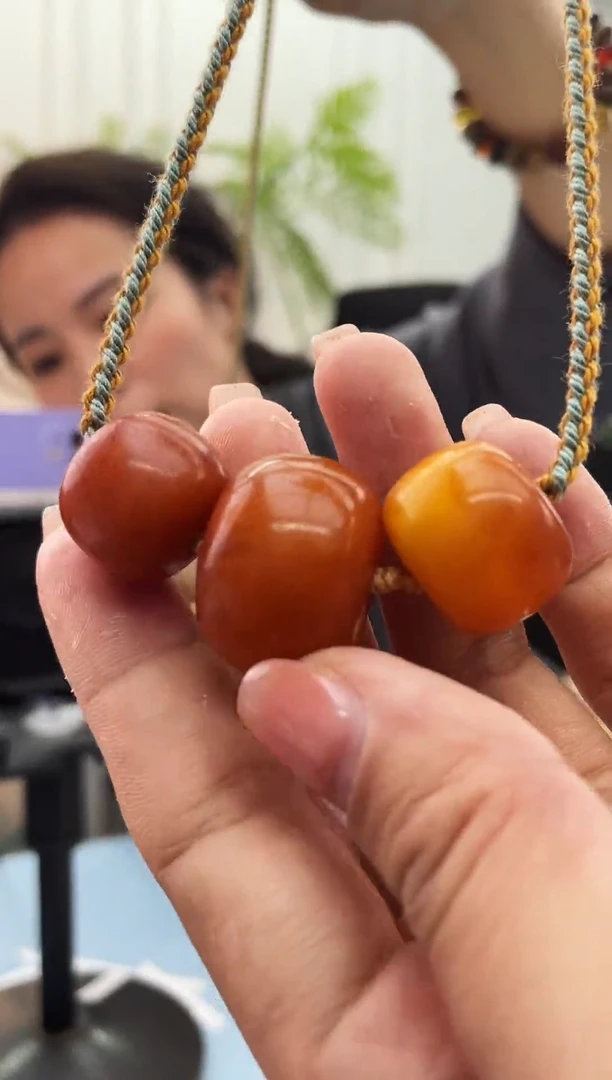 【闪购商品】蜜蜡珠宝奇石未镶嵌微瑕021假一赔十