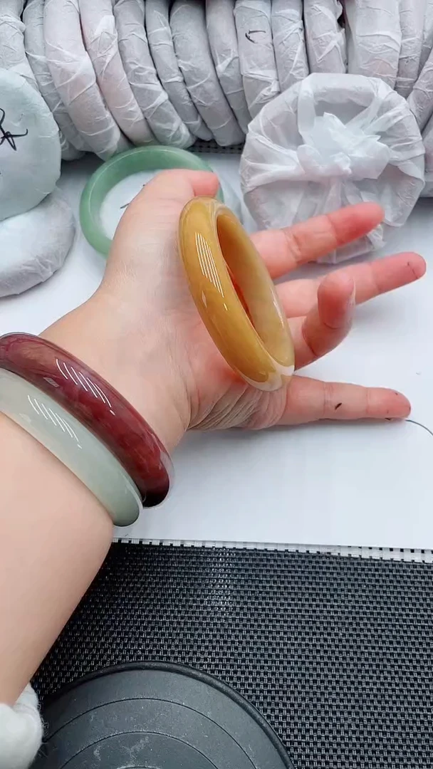 未镶嵌手镯石英质玉98-57-58