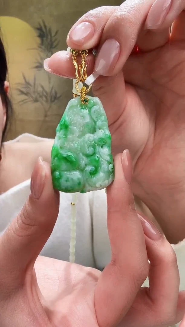 颈饰未镶嵌翡翠吊坠