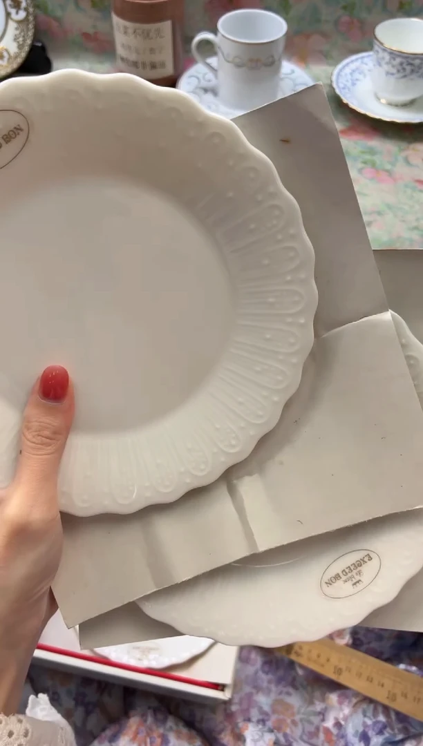 瓷片咕*滴       F088