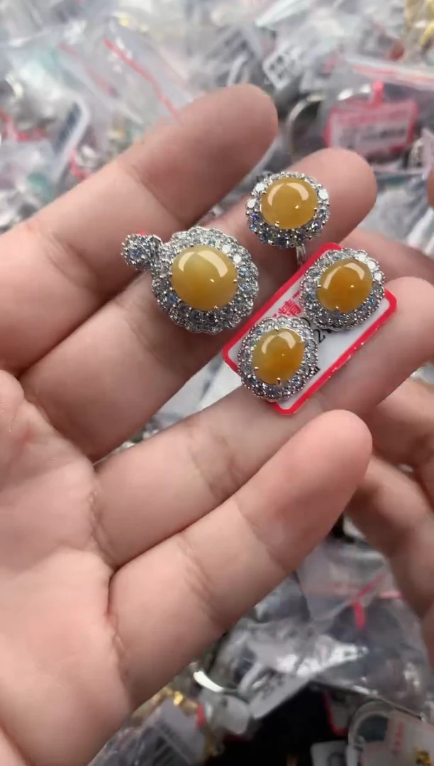 银S925镶嵌戒指翡翠777    1