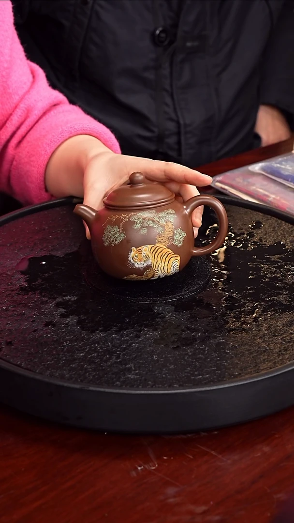 茶壶紫砂张赦棠 匏尊39 紫泥 320毫升 配梅兰竹菊杯  顾氏 配手稿