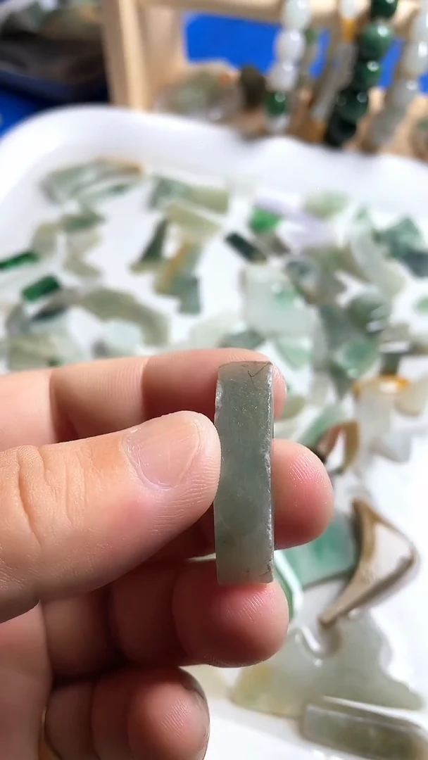 裸石翡翠✨****࿐翡翠小边料