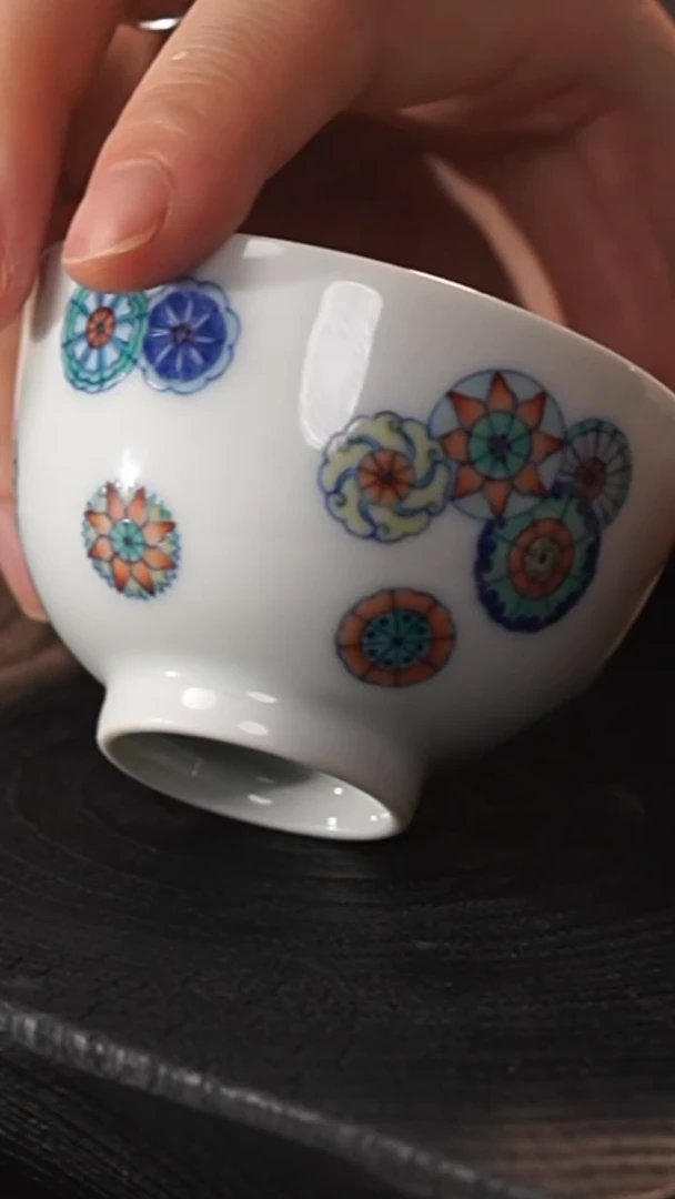 善见堂杨老师斗彩皮球花主人杯