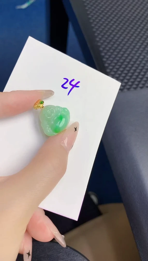 颈饰未镶嵌翡翠缅甸天然翡翠A货