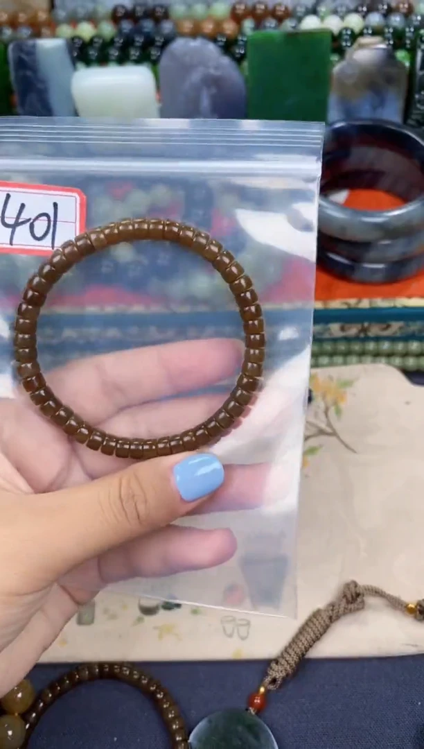 和田玉未镶嵌颈饰和田玉