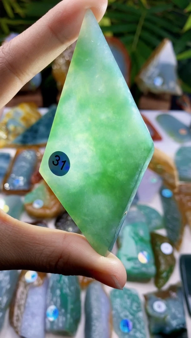 未镶嵌定制翡翠翡翠