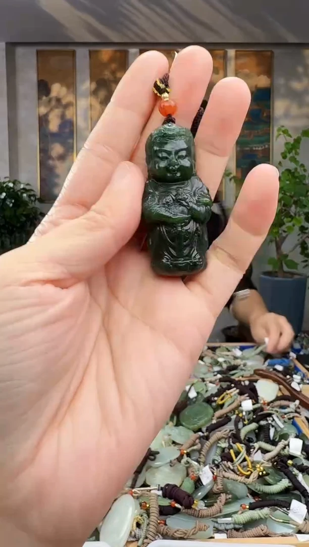 未镶嵌和田玉挂件拍一发一