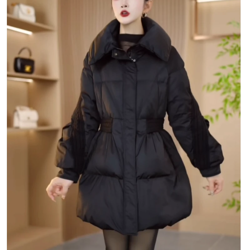 冬季新款优雅时尚百搭气质黑色显瘦收腰减龄休闲白鸭绒保暖羽绒服