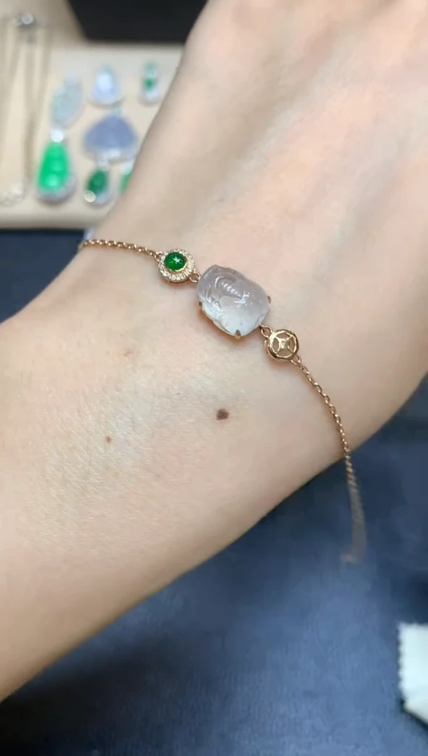 18K金镶嵌手链翡翠貔貅【无服务费【48小时鉴赏期】