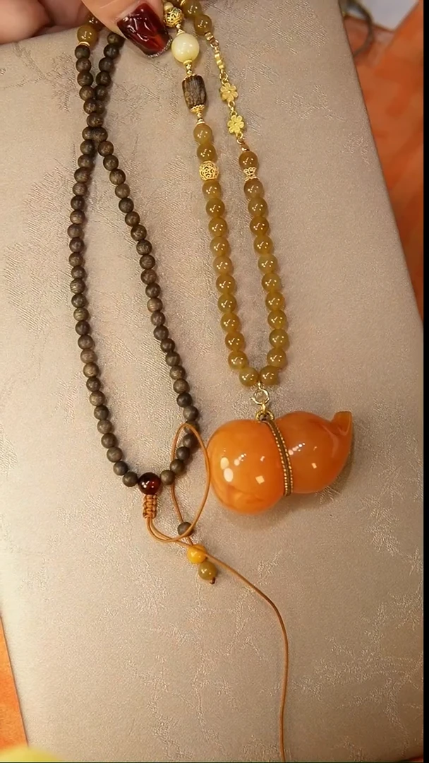 【闪购商品】琥珀颈饰未镶嵌颈饰