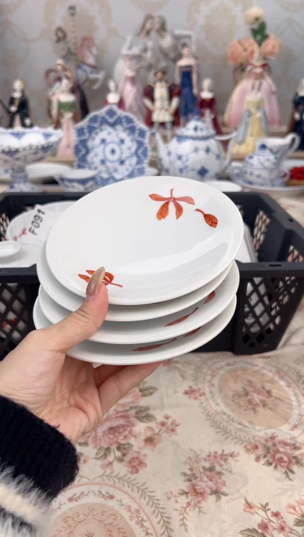 摆件中古默认微瑕，新号开播，全场20包邮F107