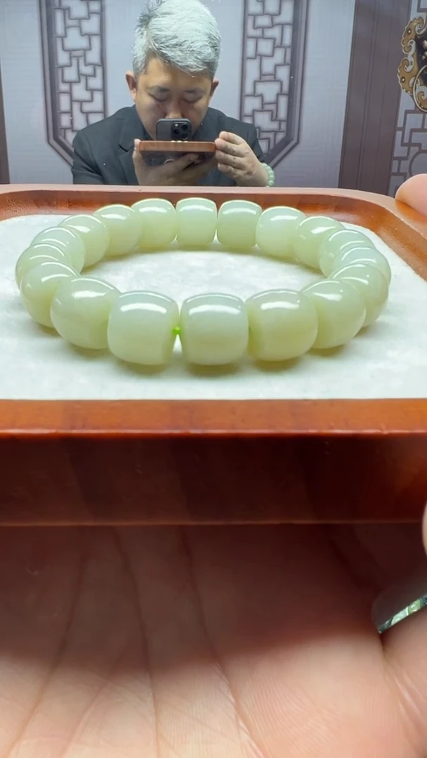 【闪购商品】和田玉手串未镶嵌且末蓝直切青白卡13多样性拍一发一