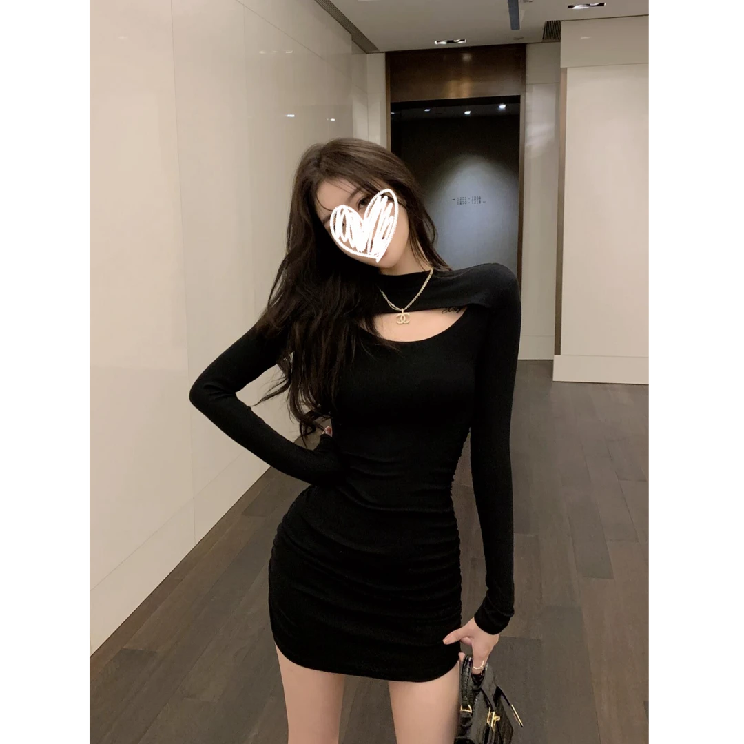 裙子秋冬女抓绒高级感修身包臀裙显瘦遮肉时尚镂空黑色打底连衣裙