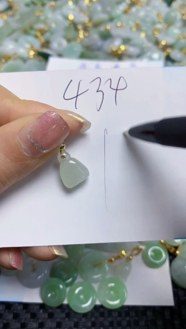 【闪购商品】翡翠颈饰合金   天然A货翡翠