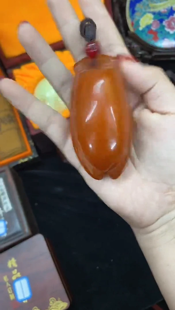 裸石蜜蜡未镶嵌闪购商品，主播推荐