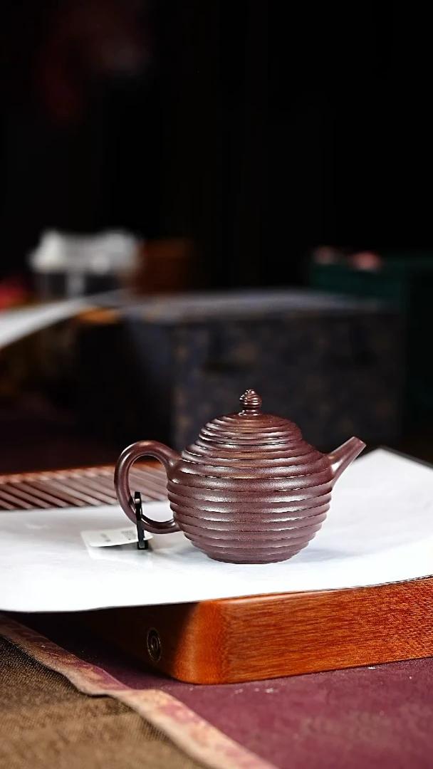 徐秋璐紫泥筋纹器