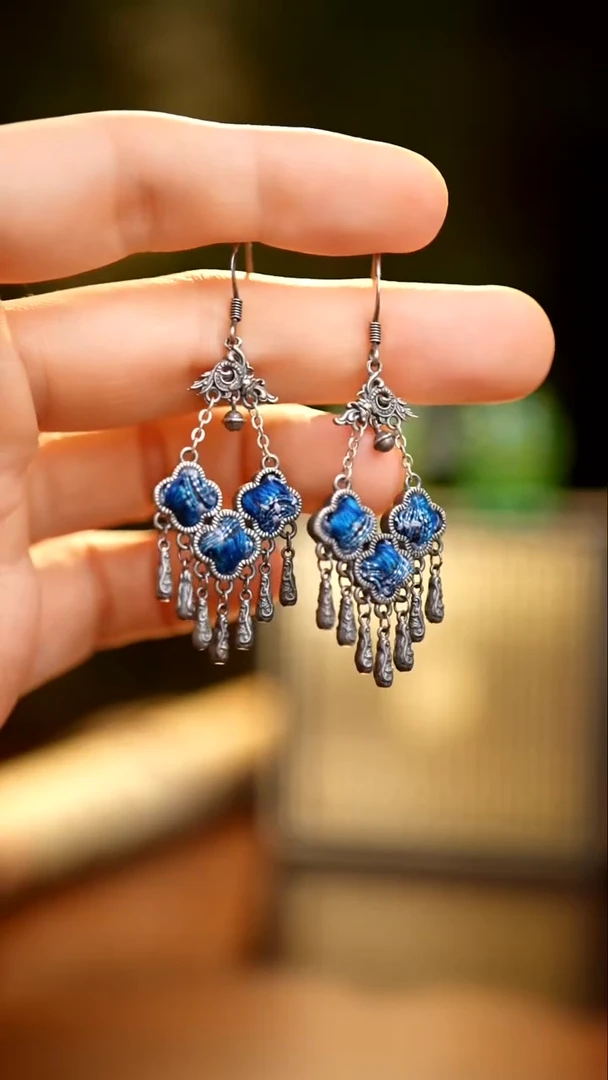 刺绣私人定制苗族手工Q573