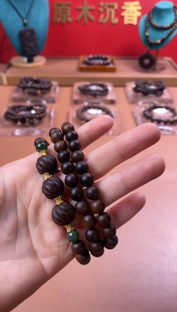 【闪购商品】沉香手串P红土沉白棋08三圈+扭转乾坤沉香木雕
