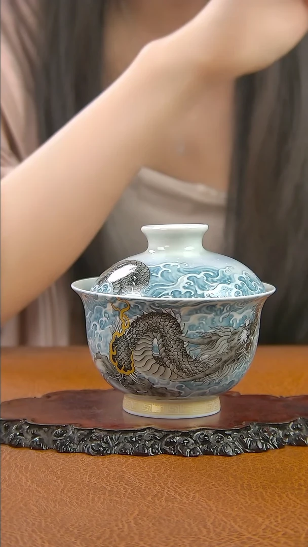 景德镇手工墨彩海浪龙纹盖碗